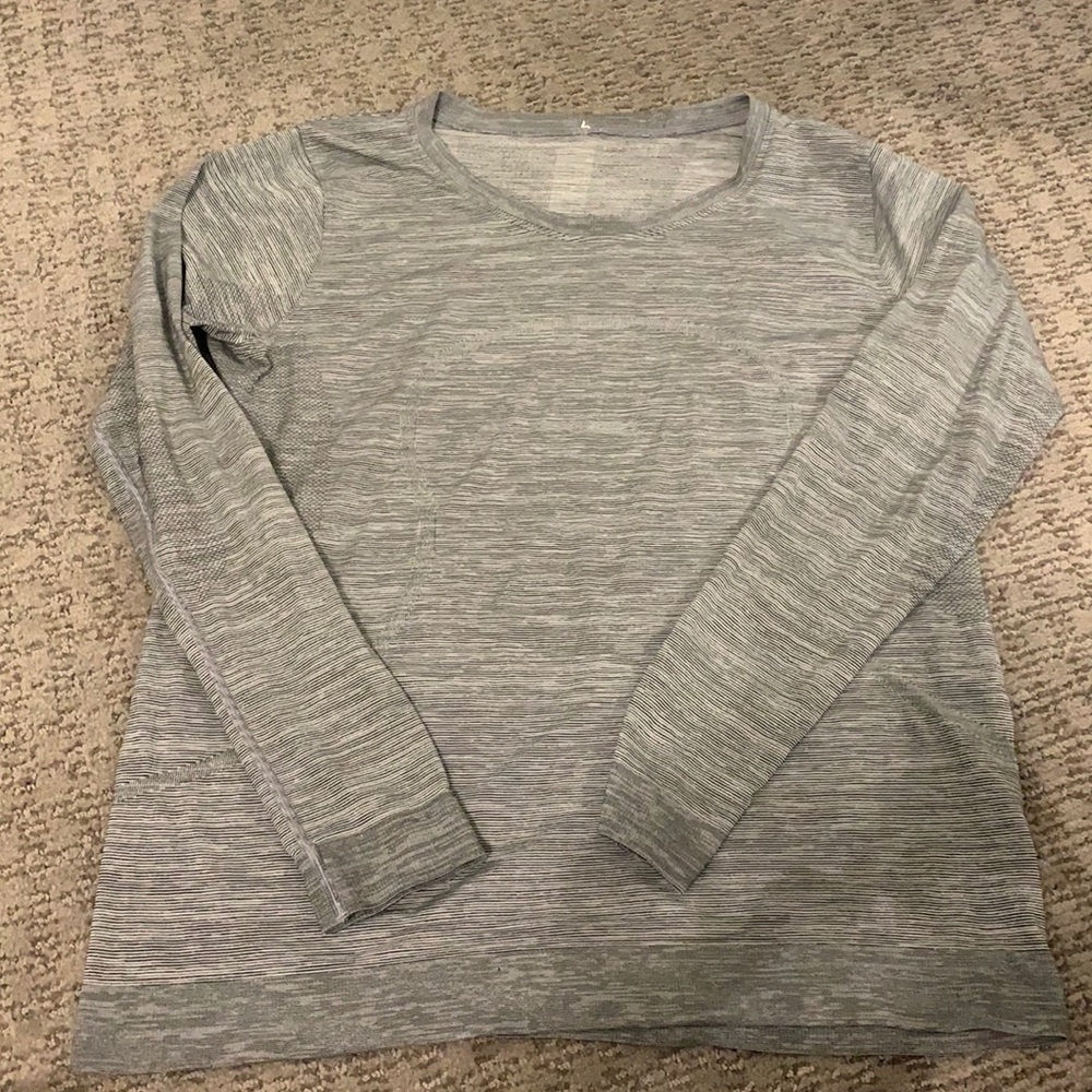 Lululemon long sleeve top